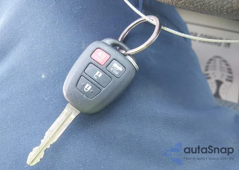 2018 Toyota Corolla Le из США, поврежденный, VIN 5YFBURHE3JP783985